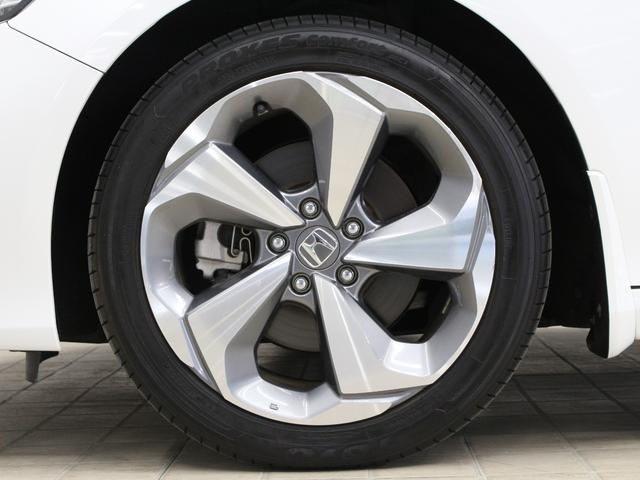 アコード ＥＸ　サンルーフ　純正メモリーナビ　バックカメラ　ドラレコ前後　黒革シート　ヘッドアップディスプレー　シートヒーター　パワーシート　ワイヤレス充電器　ＬＥＤヘッドライト　純正１８インチアルミ　ＥＴＣ（33枚目）