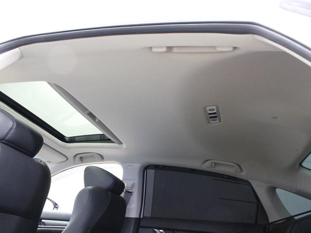 アコード ＥＸ　サンルーフ　純正メモリーナビ　バックカメラ　ドラレコ前後　黒革シート　ヘッドアップディスプレー　シートヒーター　パワーシート　ワイヤレス充電器　ＬＥＤヘッドライト　純正１８インチアルミ　ＥＴＣ（45枚目）