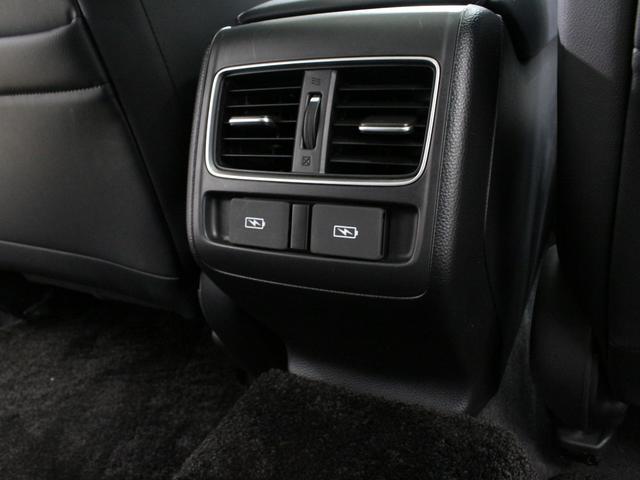 アコード ＥＸ　サンルーフ　純正メモリーナビ　バックカメラ　ドラレコ前後　黒革シート　ヘッドアップディスプレー　シートヒーター　パワーシート　ワイヤレス充電器　ＬＥＤヘッドライト　純正１８インチアルミ　ＥＴＣ（73枚目）