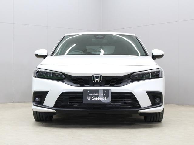 シビック ＥＸ　６速マニュアル　純正９型コネクトナビ　バックカメラ　ドラレコ前後　ＢＯＳＥプレミアムサウンド　シートヒーター　ワイヤレス充電器　アダプティブドライビングビーム　純正１８インチアルミ　ＥＴＣ　禁煙車（23枚目）