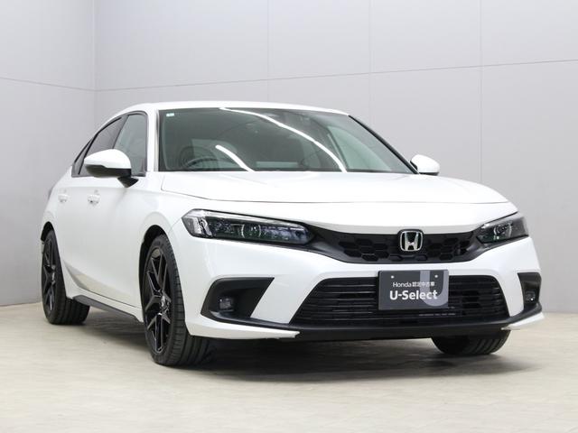 シビック ＥＸ　６速マニュアル　純正９型コネクトナビ　バックカメラ　ドラレコ前後　ＢＯＳＥプレミアムサウンド　シートヒーター　ワイヤレス充電器　アダプティブドライビングビーム　純正１８インチアルミ　ＥＴＣ　禁煙車（24枚目）