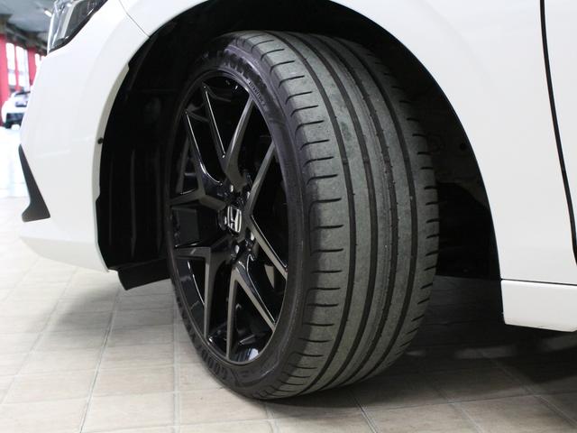 シビック ＥＸ　６速マニュアル　純正９型コネクトナビ　バックカメラ　ドラレコ前後　ＢＯＳＥプレミアムサウンド　シートヒーター　ワイヤレス充電器　アダプティブドライビングビーム　純正１８インチアルミ　ＥＴＣ　禁煙車（34枚目）