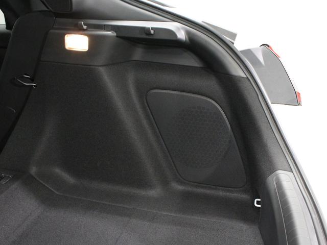 シビック ＥＸ　６速マニュアル　純正９型コネクトナビ　バックカメラ　ドラレコ前後　ＢＯＳＥプレミアムサウンド　シートヒーター　ワイヤレス充電器　アダプティブドライビングビーム　純正１８インチアルミ　ＥＴＣ　禁煙車（46枚目）