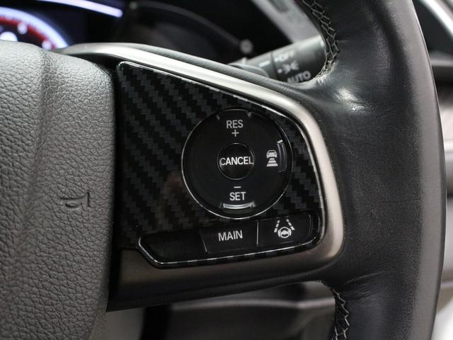 シビック ハッチバック　純正メモリーナビ　バックカメラ　ドラレコ　シートヒーター　ＬＥＤヘッドライト　渋滞追従機能　電子制御パーキングブレーキ　オートブレーキホールド　フルオートエアコン　純正１８インチアルミ　ＥＴＣ　禁煙車（13枚目）