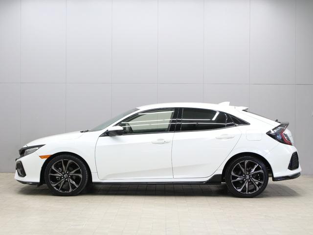 シビック ハッチバック　純正メモリーナビ　バックカメラ　ドラレコ　シートヒーター　ＬＥＤヘッドライト　渋滞追従機能　電子制御パーキングブレーキ　オートブレーキホールド　フルオートエアコン　純正１８インチアルミ　ＥＴＣ　禁煙車（24枚目）