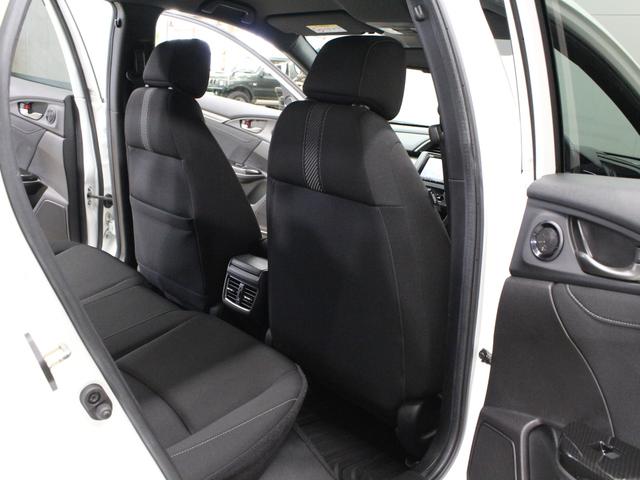 シビック ハッチバック　純正メモリーナビ　バックカメラ　ドラレコ　シートヒーター　ＬＥＤヘッドライト　渋滞追従機能　電子制御パーキングブレーキ　オートブレーキホールド　フルオートエアコン　純正１８インチアルミ　ＥＴＣ　禁煙車（35枚目）