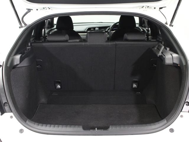 シビック ハッチバック　純正メモリーナビ　バックカメラ　ドラレコ　シートヒーター　ＬＥＤヘッドライト　渋滞追従機能　電子制御パーキングブレーキ　オートブレーキホールド　フルオートエアコン　純正１８インチアルミ　ＥＴＣ　禁煙車（38枚目）