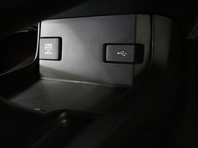 シビック ハッチバック　純正メモリーナビ　バックカメラ　ドラレコ　シートヒーター　ＬＥＤヘッドライト　渋滞追従機能　電子制御パーキングブレーキ　オートブレーキホールド　フルオートエアコン　純正１８インチアルミ　ＥＴＣ　禁煙車（47枚目）