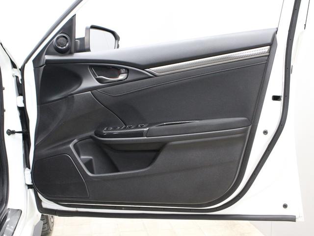 シビック ハッチバック　純正メモリーナビ　バックカメラ　ドラレコ　シートヒーター　ＬＥＤヘッドライト　渋滞追従機能　電子制御パーキングブレーキ　オートブレーキホールド　フルオートエアコン　純正１８インチアルミ　ＥＴＣ　禁煙車（55枚目）