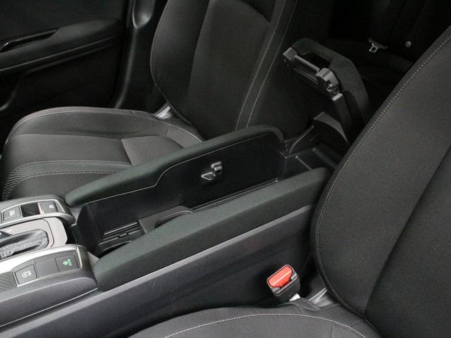 シビック ハッチバック　純正メモリーナビ　バックカメラ　ドラレコ　シートヒーター　ＬＥＤヘッドライト　渋滞追従機能　電子制御パーキングブレーキ　オートブレーキホールド　フルオートエアコン　純正１８インチアルミ　ＥＴＣ　禁煙車（60枚目）