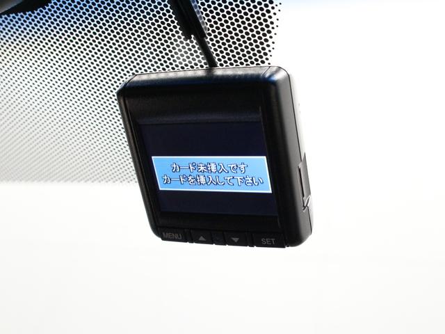 アコードハイブリッド EX サンルーフ 黒革シート 純正メモリーナビ バックカメラ ETC シートヒーター パワーシート 電動リヤサンシェード 電子制御パーキング ブレーキホールド LEDヘッドライト 純正18インチアルミ(8枚目)