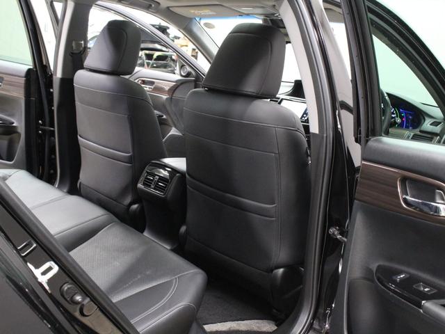 アコードハイブリッド EX サンルーフ 黒革シート 純正メモリーナビ バックカメラ ETC シートヒーター パワーシート 電動リヤサンシェード 電子制御パーキング ブレーキホールド LEDヘッドライト 純正18インチアルミ(36枚目)