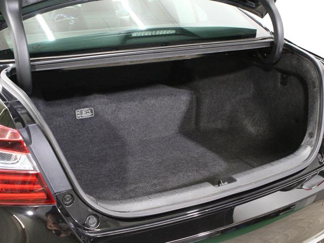 アコードハイブリッド EX サンルーフ 黒革シート 純正メモリーナビ バックカメラ ETC シートヒーター パワーシート 電動リヤサンシェード 電子制御パーキング ブレーキホールド LEDヘッドライト 純正18インチアルミ(37枚目)