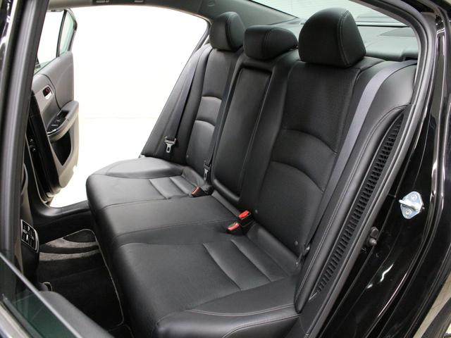 アコードハイブリッド EX サンルーフ 黒革シート 純正メモリーナビ バックカメラ ETC シートヒーター パワーシート 電動リヤサンシェード 電子制御パーキング ブレーキホールド LEDヘッドライト 純正18インチアルミ(72枚目)