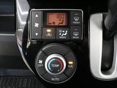 【オートエアコン】任意に設定して頂いた車内室温を保ってくれます！寒かった暑かったりでわざわざ調整することもなくなりますので、運転に集中出来ます。あると嬉しい機能のひとつです。 7