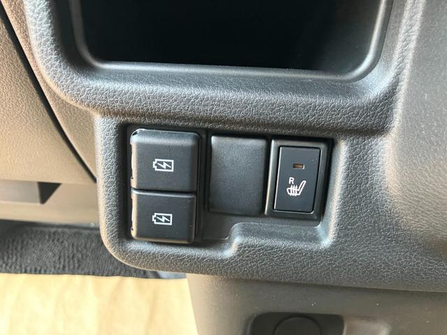 ワゴンＲスマイル ハイブリッドＸ　スズキ純正９インチナビ　バックカメラ　全方位モニター　運転席側シートヒーター　プッシュスターター両側電動スライドドア　衝突軽減ブレーキ　ＵＳＢ電源ソケット　シートアンダーボックス　折り畳みテーブル（25枚目）