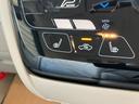 シートヒーターが付いているので冬でも快適に運転することができます★