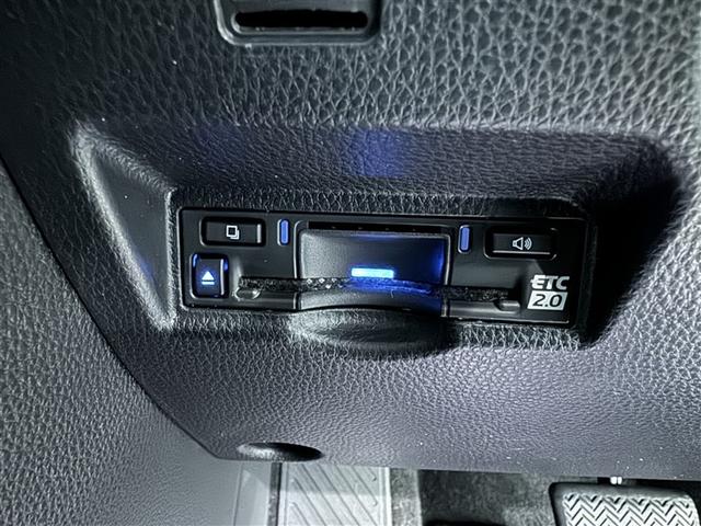 ノア ハイブリッドＸ　ミュージックプレイヤー接続可　バックカメラ　ドライブレコーダー　ＬＥＤヘッドランプ　盗難防止システム　衝突被害軽減システム（14枚目）