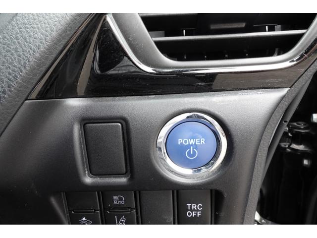 ノア ハイブリッドＳｉ　ダブルバイビーＩＩＩ　当社お客様下取り車★Ｗンオーナー★禁煙車★前後ドライブレコーダー★ＥＴＣ★ＢＫカメラ★ＳＤナビ★フルセグＴＶ★Ｃソナー★オートクルーズコントロール★レーンアシスト★衝突被害軽減★両側電動スライドドア★（8枚目）