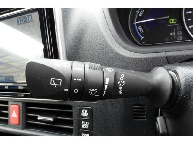 ノア ハイブリッドＳｉ　ダブルバイビーＩＩＩ　当社お客様下取り車★Ｗンオーナー★禁煙車★前後ドライブレコーダー★ＥＴＣ★ＢＫカメラ★ＳＤナビ★フルセグＴＶ★Ｃソナー★オートクルーズコントロール★レーンアシスト★衝突被害軽減★両側電動スライドドア★（29枚目）