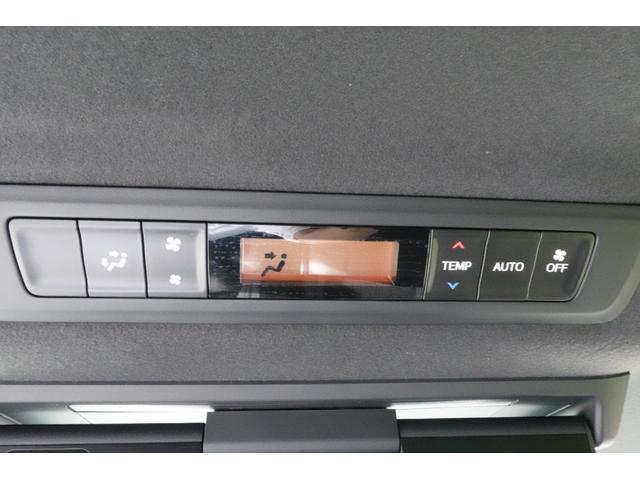 ノア ハイブリッドＳｉ　ダブルバイビーＩＩＩ　当社お客様下取り車★Ｗンオーナー★禁煙車★前後ドライブレコーダー★ＥＴＣ★ＢＫカメラ★ＳＤナビ★フルセグＴＶ★Ｃソナー★オートクルーズコントロール★レーンアシスト★衝突被害軽減★両側電動スライドドア★（40枚目）