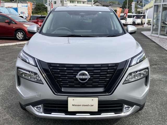 エクストレイル １．５　Ｇ　ｅ－４ＯＲＣＥ　４ＷＤ　純正ナビ　純正ドラレコ　プロパイロット　本革Ｓ　パーキングアシスト　寒冷地仕様　ＥＴＣ　４ＷＤ　アラウンドビューモニター　インテリジェントルームミラー　シート・ステアリングヒーター　シートメモリー（8枚目）