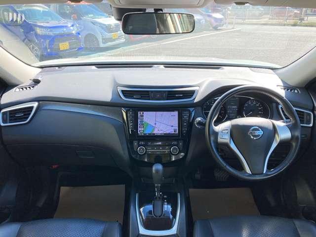 エクストレイル ２．０　２０Ｘ　エマージェンシーブレーキパッケージ　３列車　４ＷＤ　純正ディーラーナビ　ＥＴＣ　バックカメラ　スマキ－　アイドリングＳＴＯＰ　セキュリティ　ＡＷＤ　アルミ　ナビ＆ＴＶ　メモリーナビゲーション　レーンキープ　エアコン　ワンセグ　パワーステアリング　キーレス　ＥＴＣ車載器　パワーウインドウ　ＡＢＳ（11枚目）
