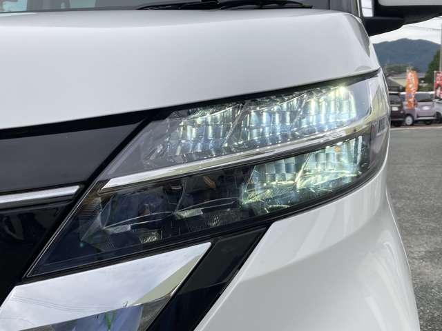 ルークス 660 ハイウェイスターGターボ 純正ディーラーナビ アラウンドビューモニター 助手席側オートスライドドア ンテリキ- LEDヘッドランプ ETC アルミホイール ABS(9枚目)