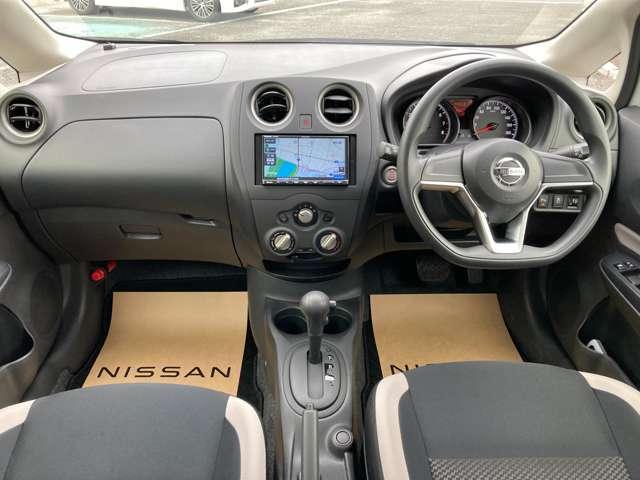 ノート 1.2 X レーダーブレーキサポート カーナビ スマトキー インテリジェントキー 運転席助手席エアバッグ バックカメラ エアコン パワーウィンドウ パワーステアリング レーンアシスト(9枚目)
