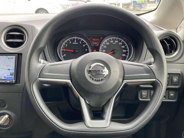 ノート 1.2 X レーダーブレーキサポート カーナビ スマトキー インテリジェントキー 運転席助手席エアバッグ バックカメラ エアコン パワーウィンドウ パワーステアリング レーンアシスト(12枚目)