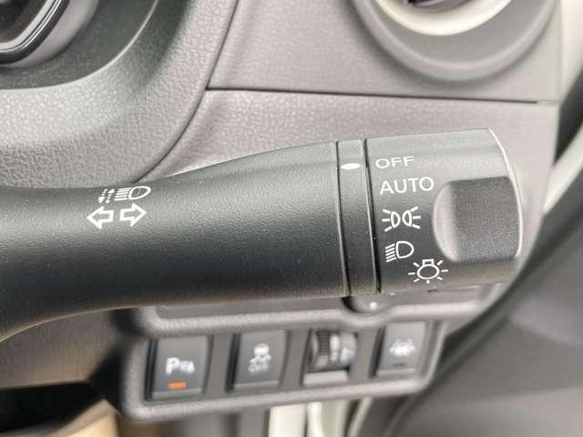 ノート 1.2 X レーダーブレーキサポート カーナビ スマトキー インテリジェントキー 運転席助手席エアバッグ バックカメラ エアコン パワーウィンドウ パワーステアリング レーンアシスト(14枚目)