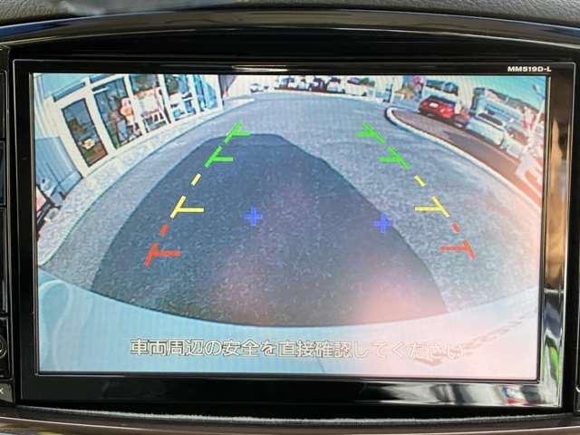 エルグランド ２．５　２５０ハイウェイスター　プレミアム　純正ディーラーナビ　後席モニター　両側電動パワースライドドア　ＥＴＣ　ＬＥＤヘッドランプ　クルーズコントロール　スマートキー　バックカメラ　ドラレコ　ＰＳ　アルミ　ＰＷ（4枚目）