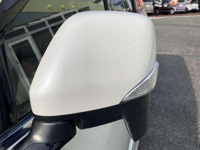 エルグランド ２．５　２５０ハイウェイスター　プレミアム　純正ディーラーナビ　後席モニター　両側電動パワースライドドア　ＥＴＣ　ＬＥＤヘッドランプ　クルーズコントロール　スマートキー　バックカメラ　ドラレコ　ＰＳ　アルミ　ＰＷ（12枚目）