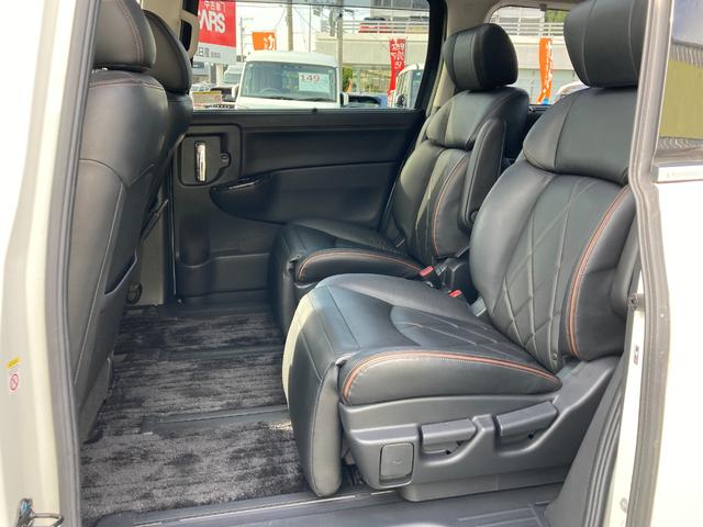 エルグランド ２．５　２５０ハイウェイスター　プレミアム　純正ディーラーナビ　後席モニター　両側電動パワースライドドア　ＥＴＣ　ＬＥＤヘッドランプ　クルーズコントロール　スマートキー　バックカメラ　ドラレコ　ＰＳ　アルミ　ＰＷ（43枚目）