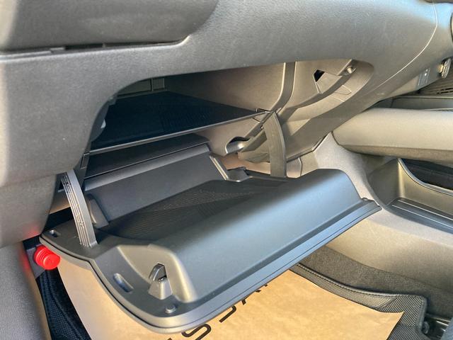 ノート 1.2 X 純正ディーラーナビ バックカメラ 衝突被害軽減ブレ-キ LEDヘッドライト インテリジェントキー アイドリングストップ(29枚目)