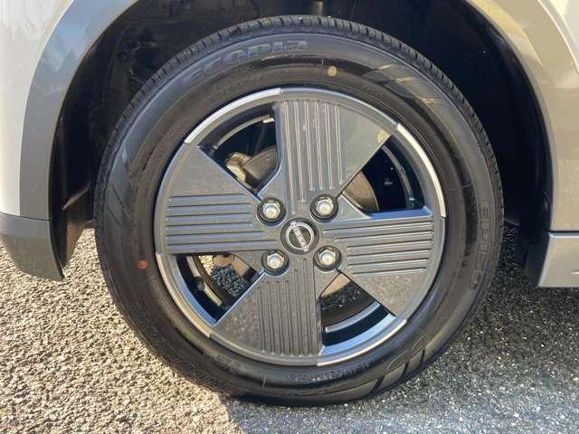 サクラ Ｘ　純正ディーラーナビ　全方位カメラ　ＥＴＣ　アラウンドビューモニター　ＬＥＤヘッドランプ　スマートキー　　ドラレコ　　　パワーステアリング　ＡＢＳ　充電ケーブル（8枚目）