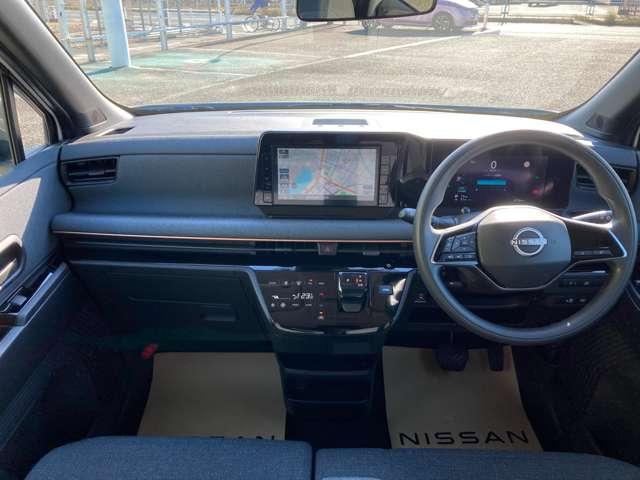 サクラ Ｘ　純正ディーラーナビ　全方位カメラ　ＥＴＣ　アラウンドビューモニター　ＬＥＤヘッドランプ　スマートキー　　ドラレコ　　　パワーステアリング　ＡＢＳ　充電ケーブル（11枚目）