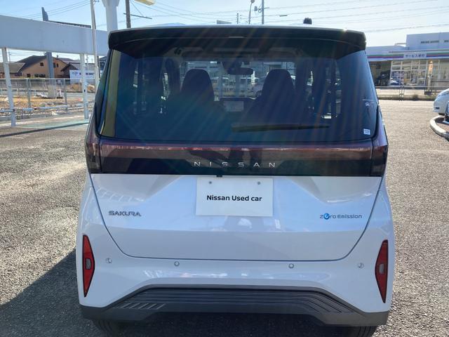 サクラ Ｘ　純正ディーラーナビ　全方位カメラ　ＥＴＣ　アラウンドビューモニター　ＬＥＤヘッドランプ　スマートキー　　ドラレコ　　　パワーステアリング　ＡＢＳ　充電ケーブル（26枚目）