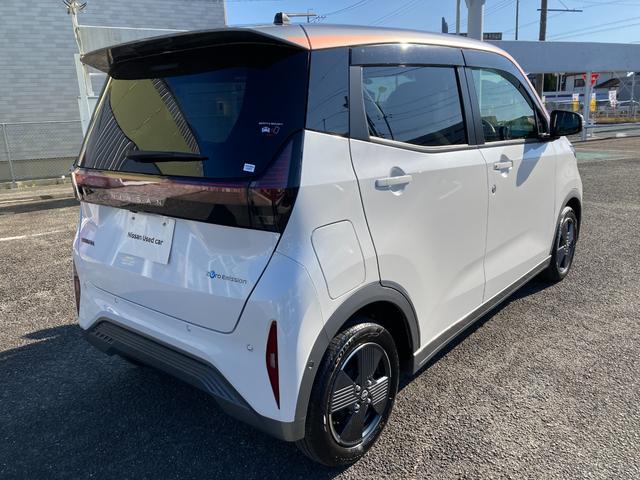 サクラ Ｘ　純正ディーラーナビ　全方位カメラ　ＥＴＣ　アラウンドビューモニター　ＬＥＤヘッドランプ　スマートキー　　ドラレコ　　　パワーステアリング　ＡＢＳ　充電ケーブル（35枚目）