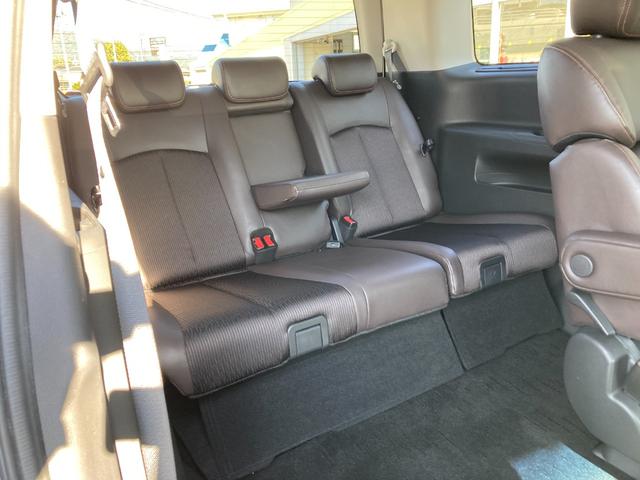 エルグランド 250ハイウェイスターS 純正ナビゲーション アラウンドビューモニター ETC 両側パワ-スライドドア クルコン インテリキー LEDヘッドランプ サイドカーテンエアバック 盗難防止 オートエアコン ニスモスポーツマフラー(29枚目)