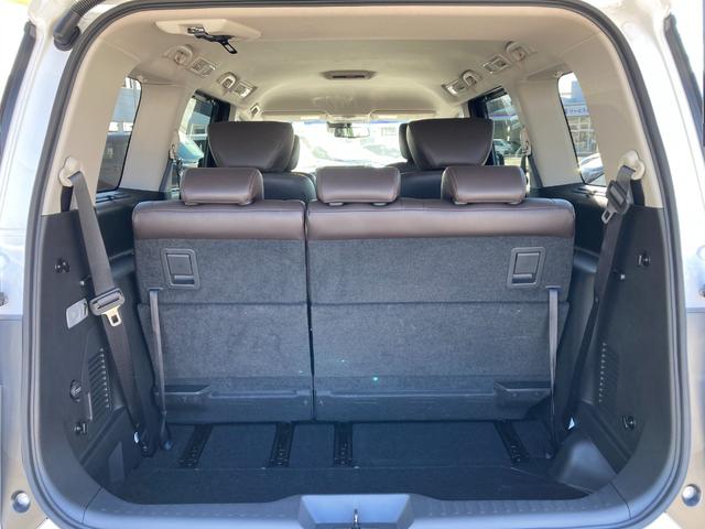 エルグランド 250ハイウェイスターS 純正ナビゲーション アラウンドビューモニター ETC 両側パワ-スライドドア クルコン インテリキー LEDヘッドランプ サイドカーテンエアバック 盗難防止 オートエアコン ニスモスポーツマフラー(32枚目)