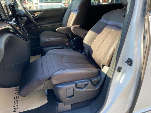 エルグランド 250ハイウェイスターS 純正ナビゲーション アラウンドビューモニター ETC 両側パワ-スライドドア クルコン インテリキー LEDヘッドランプ サイドカーテンエアバック 盗難防止 オートエアコン ニスモスポーツマフラー(36枚目)