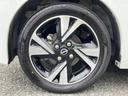 純正のアルミホイールです!お車に合ったデザインのホイールになっています!