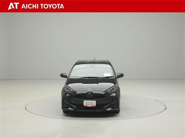 ヤリス Ｘ　ＰＣＳ　スマートキーシステム　元レンタカー　横滑り防止装置付き　ワイヤレスキー　バックガイドモニター　盗難防止　サイドエアバック　エアコン　Ｗエアバッグ　パワーウインドウ　ＥＴＣ付き　パワステ　ナビ（9枚目）