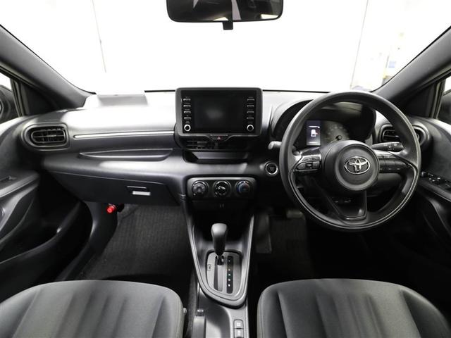 ヤリス Ｘ　ＰＣＳ　スマートキーシステム　元レンタカー　横滑り防止装置付き　ワイヤレスキー　バックガイドモニター　盗難防止　サイドエアバック　エアコン　Ｗエアバッグ　パワーウインドウ　ＥＴＣ付き　パワステ　ナビ（18枚目）