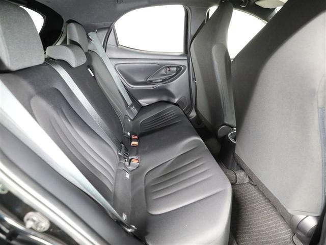 ヤリス Ｘ　ＰＣＳ　スマートキーシステム　元レンタカー　横滑り防止装置付き　ワイヤレスキー　バックガイドモニター　盗難防止　サイドエアバック　エアコン　Ｗエアバッグ　パワーウインドウ　ＥＴＣ付き　パワステ　ナビ（20枚目）