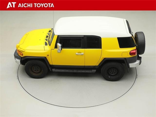 FJクルーザー カラーパッケージ ワイヤレスキー バックモニター エアコン 地デジ 盗難防止システム 横滑り防止 助手席エアバッグ メモリーナビ カーテンエアバック パワーウィンドウ ABS ETC車載器 パートタイム4WD パワステ(11枚目)