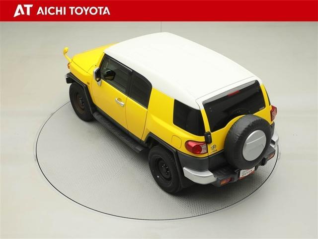 FJクルーザー カラーパッケージ ワイヤレスキー バックモニター エアコン 地デジ 盗難防止システム 横滑り防止 助手席エアバッグ メモリーナビ カーテンエアバック パワーウィンドウ ABS ETC車載器 パートタイム4WD パワステ(12枚目)