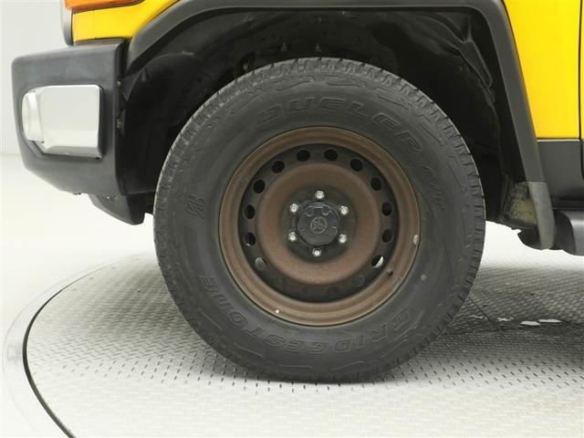 FJクルーザー カラーパッケージ ワイヤレスキー バックモニター エアコン 地デジ 盗難防止システム 横滑り防止 助手席エアバッグ メモリーナビ カーテンエアバック パワーウィンドウ ABS ETC車載器 パートタイム4WD パワステ(28枚目)