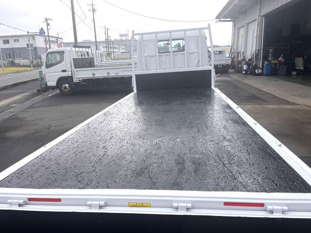 キャンター 　２トン　標準平ロング　デュオニックＡＴ　２ｔ　荷台板　荷台内寸法　Ｌ４３０ｃｍ　Ｗ１８０ｃｍ　荷台地上高８７ｃｍ　車両総重量５トン未満　レーンセンサー　社外ナビ　荷台ペイント（11枚目）